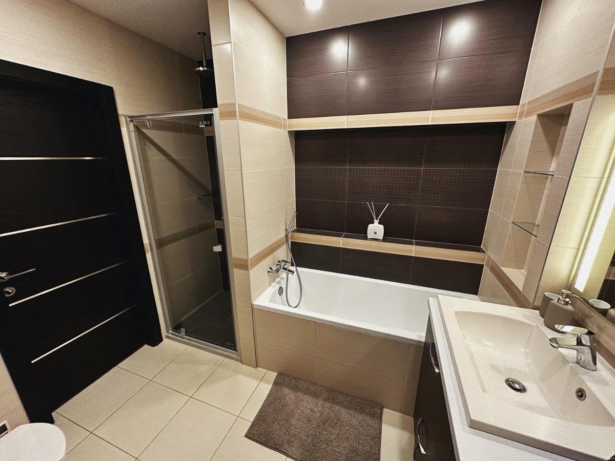 25C Apartment ไคลเพดา ภายนอก รูปภาพ
